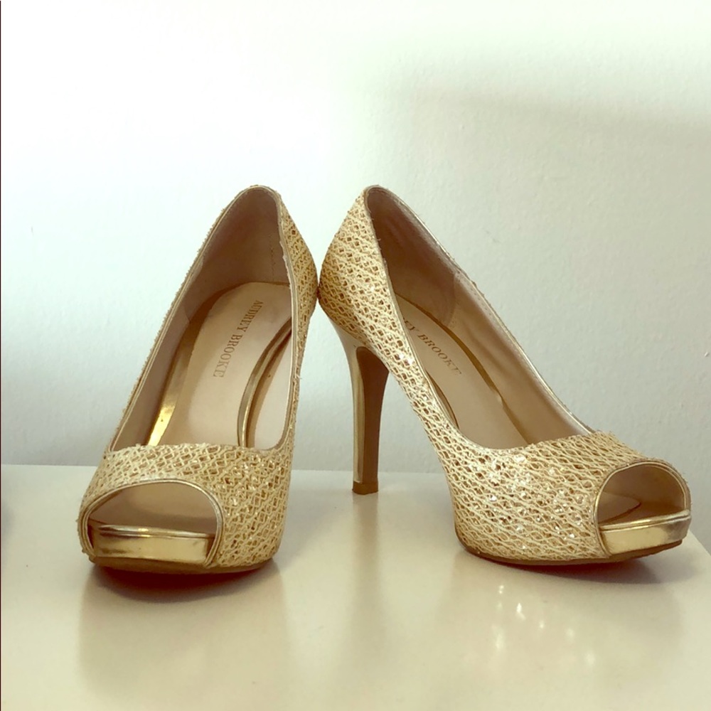 Gold Quillan 3 1/2 high heels